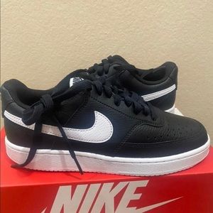 Nike Court Vision Low Sneakers size 7m